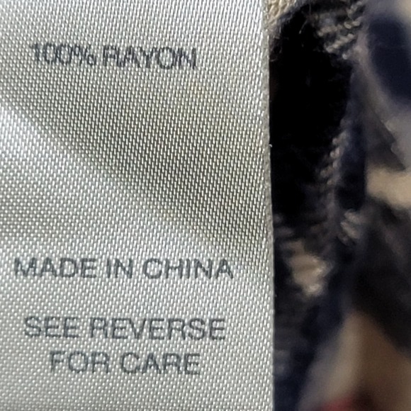 BKE Women's Plaid Button Front Shirt Sz L - Picture 9 of 11